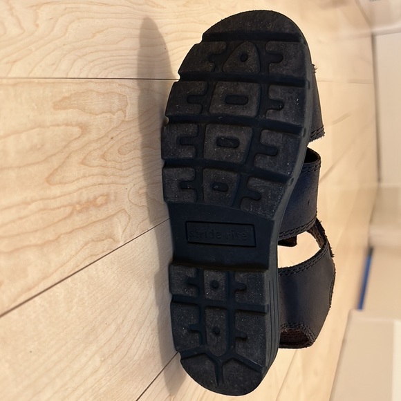 Stride Ride brown sandals size 1.5 M - Picture 2 of 7